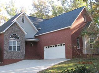 262 Creekside Dr, Gray, GA 31032