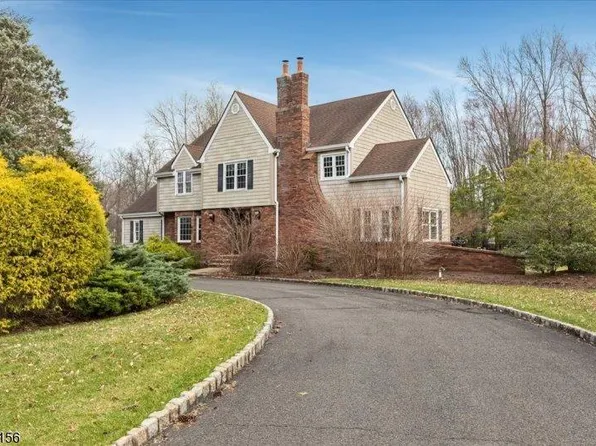 20 William Penn Rd, Warren Township, NJ 07059