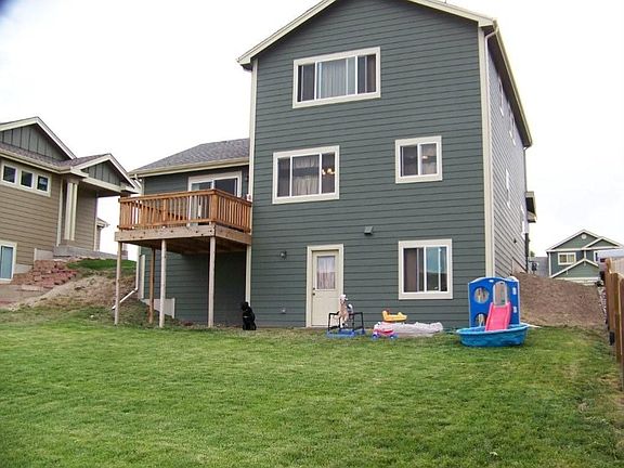 Nice back yard for kids