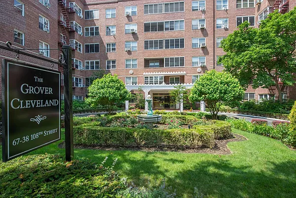 Sold by Lovett Realty, Inc. | media 1