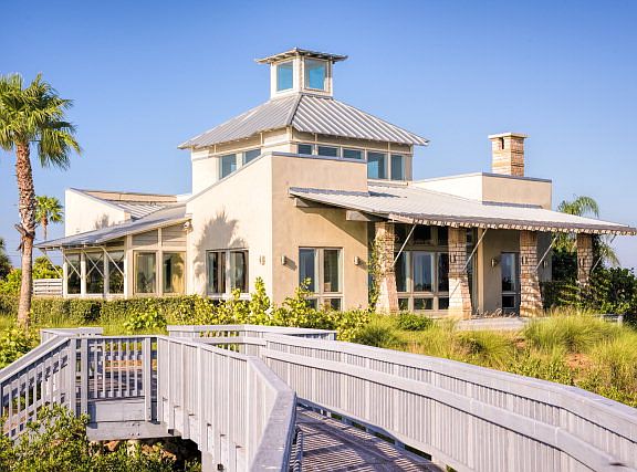 5th image of 153 Oleander Dr