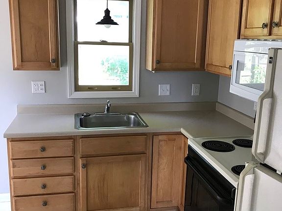 5th image of 41 N Chillicothe St #C