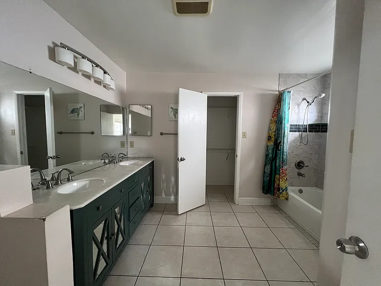 1413 Tiverton Dr — Photo 5