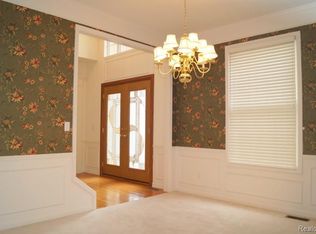 5234 Creekmonte Dr, Oakland, MI 48306