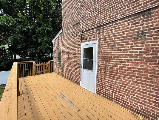 Rented by Re/Max In The City | media 30