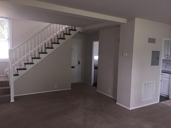 2nd image of 109 Crespi Dr