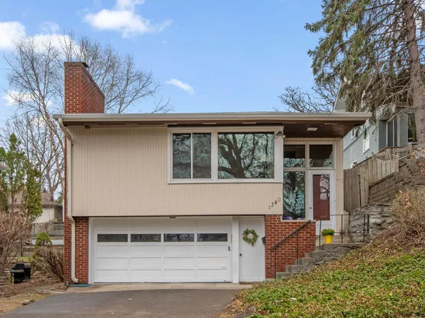 1340 Keston St, Saint Paul, MN 55108