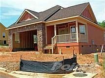 2nd image of 112 Colonial Walk