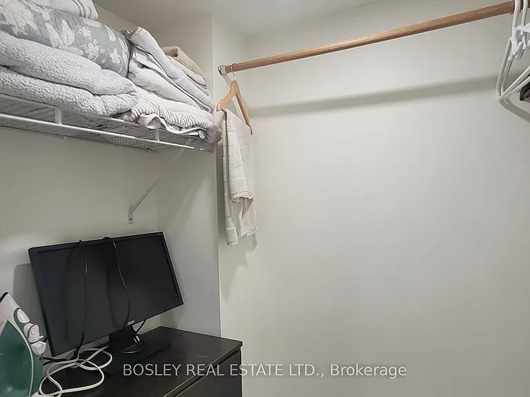 415 Jarvis St #155 — Photo 9