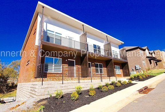 4th image of 86 Promontery Ln