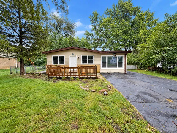 2039 Cherry Ave, Hanover Park, IL 60133