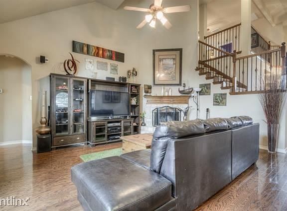5th image of 3701 Suzie Rich Dr