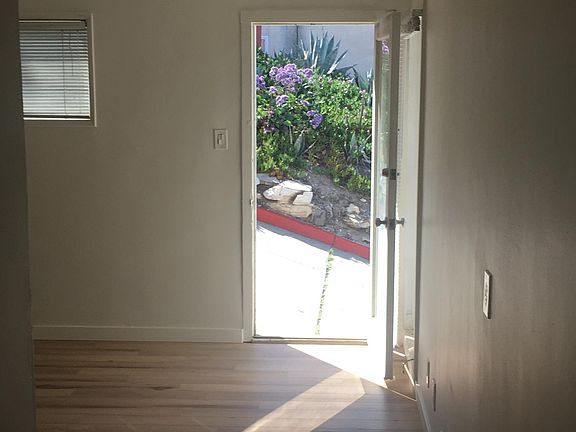 3rd image of 4312 Highland Ave