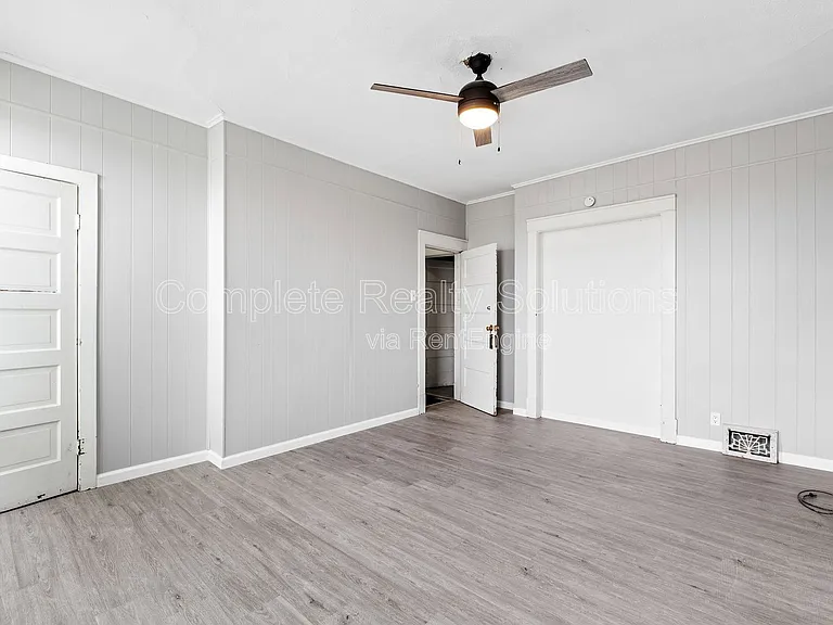 4222 S 38th St #4222 — Photo 10