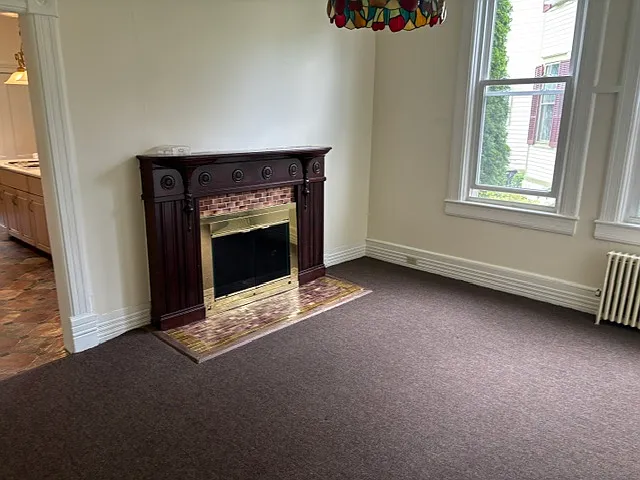 2 bed, 1000 sqft, $1,600 — Photo 2