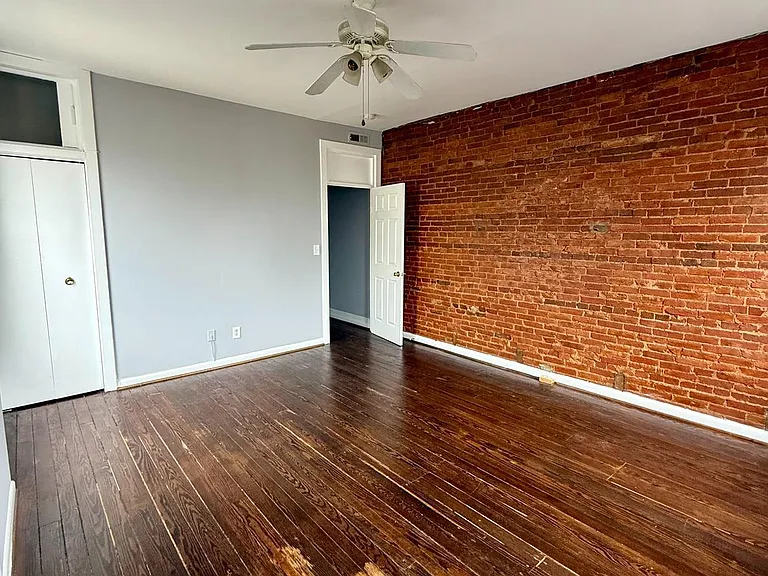 1001 Light St #3 — Photo 7