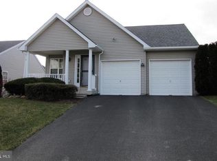 449 E Glenview Dr, West Grove, PA 19390