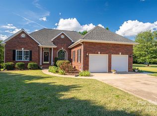 251 Howington St, Boiling Springs, NC 28152