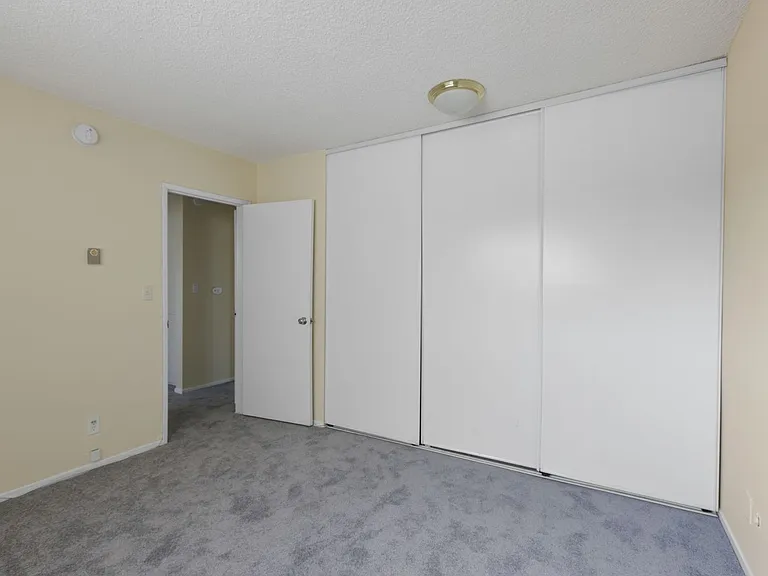 Lindley Apt — Photo 18