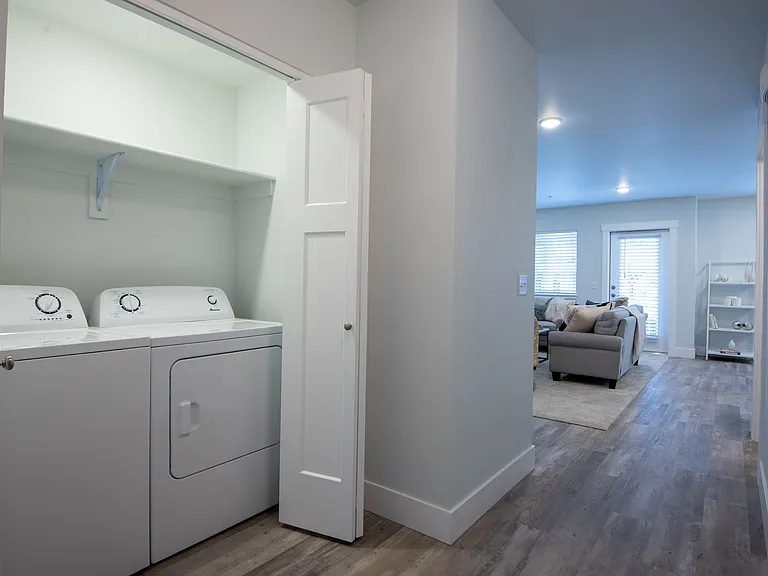 Millhouse East + West — Photo 21