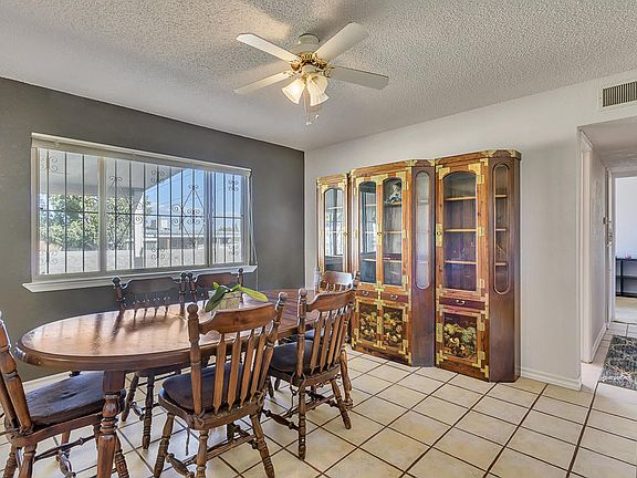 5th image of 10044 Kenworthy St