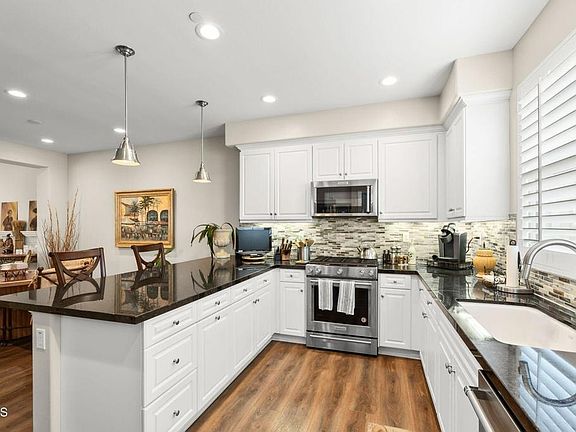 4th image of 3729 Islander Walk