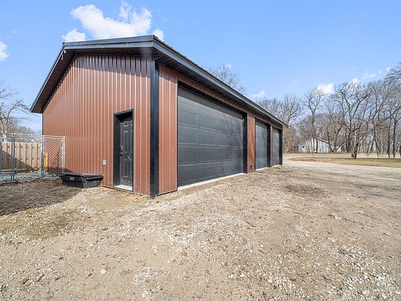 3rd image of 4978 County Road 42 NE