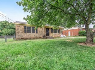 5518 Evanshire Dr, Charlotte, NC 28216