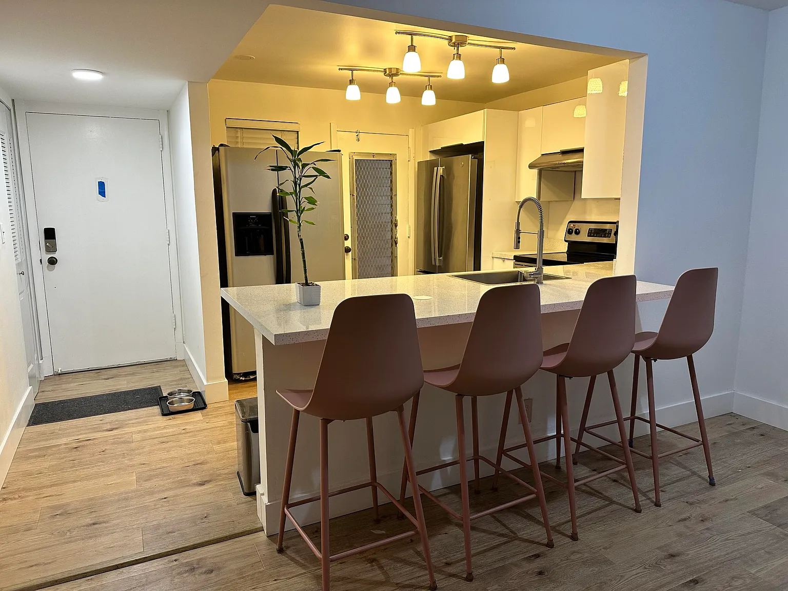 2 bed, 2.0 bath, 1260 sqft, $2,150 — Photo 1