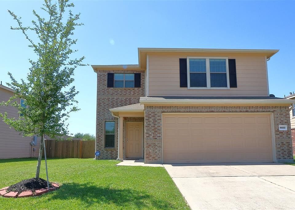 1st image of 19203 Cactus Thorn Dr