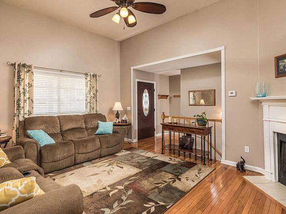 4th image of 7023 Hunter Glen Dr