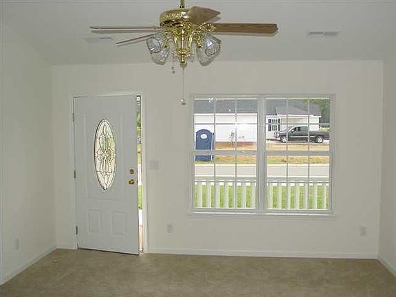 5th image of 542 Glenn Wade Dr