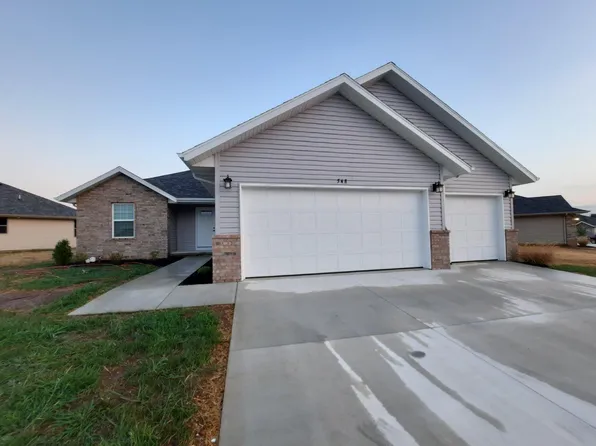 548 E Melton Rd, Ozark, MO 65721