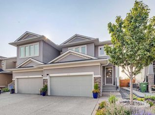 212 N Evansglen Close NW, Calgary, AB T3P0P2