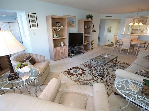5th image of 4575 Cove Cir APT 408