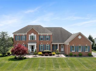 4521 Briarwood Dr, Nazareth, PA 18064