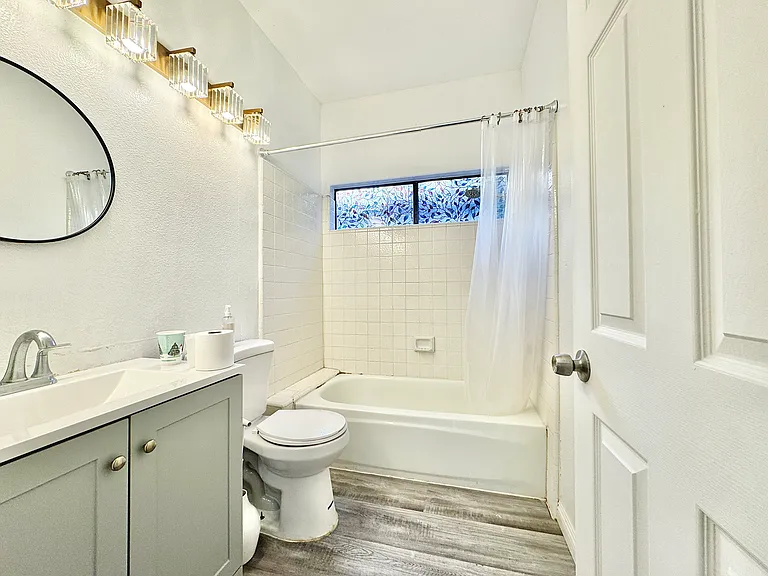 6250 Fleetwood Ln — Photo 11