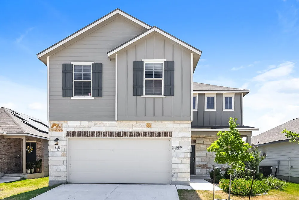 3 bed, 2.5 bath, 2086 sqft, $1,960 — Photo 1