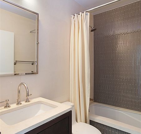 3rd image of 211 E 46th St #17B