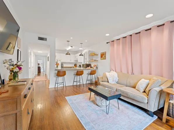 2954 Hundred Oaks Ave APT 6, Baton Rouge, LA 70808