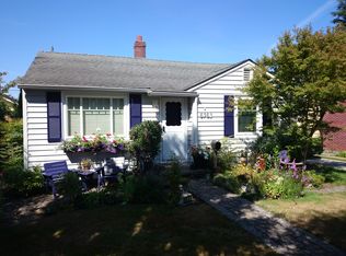 5953 46th Ave SW, Seattle, WA 98136