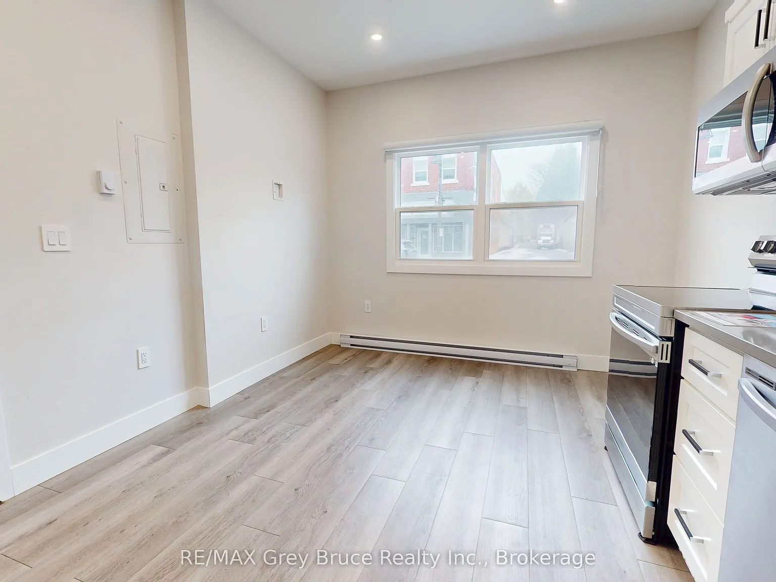 1 bed, $1,199 — Photo 2