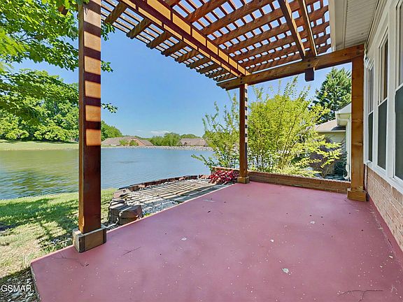 3rd image of 354 Paine Lake Dr