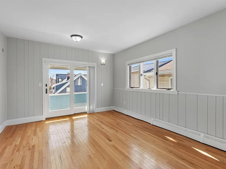 7 Hawthorne St #2 — Photo 7