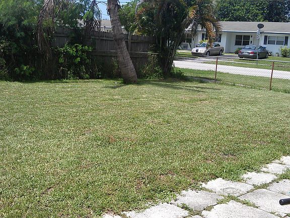 4th image of 5990 NW 16th St