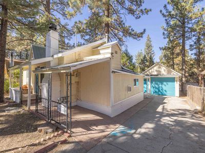 311 E Barker Blvd, Big Bear City, CA, 92314