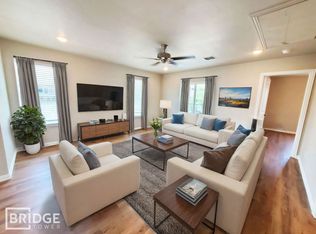 1048 W Golden Ln, Burleson, TX 76028
