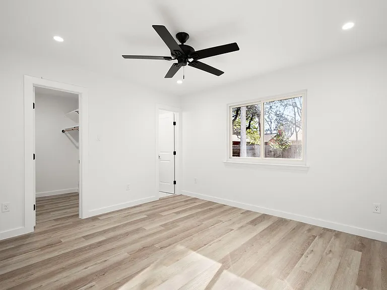 9717 Anderson Village Dr — Photo 15