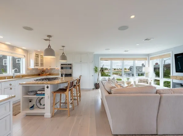 5 South St, Newburyport, MA 01950
