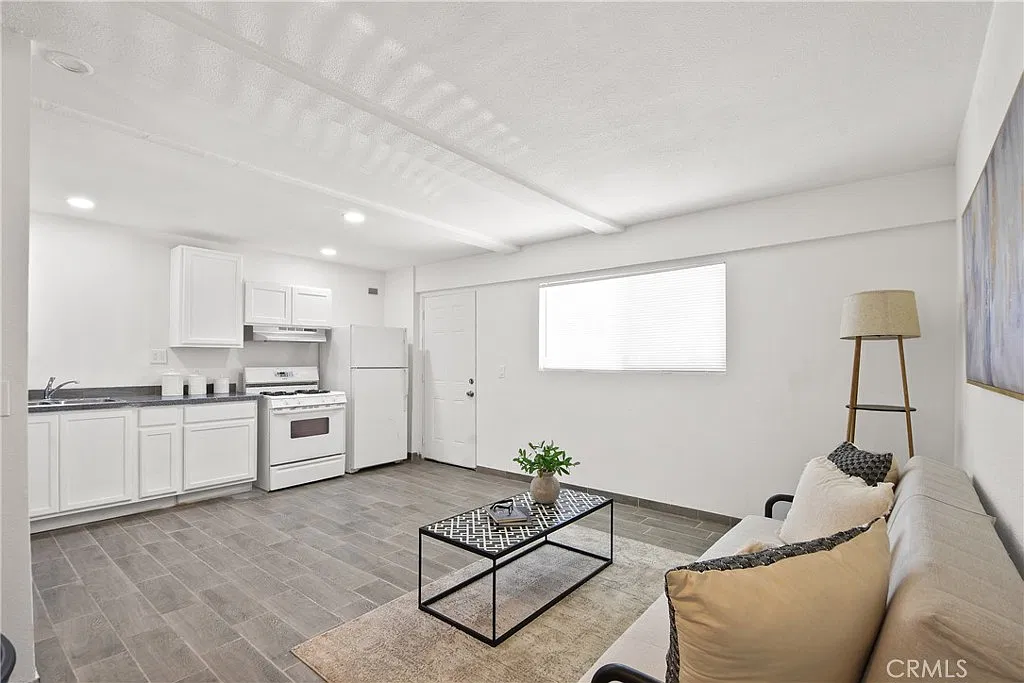 1 bed, 1281 sqft, $1,650 — Photo 3